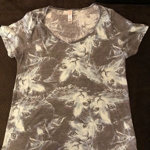Small Lularoe Classic Tee Cat Pattern